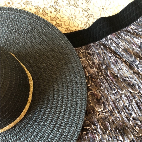 NWT•XL•ELEGANT•Lightweight Midi Floral Accordion Skirt• - Picture 2 of 12